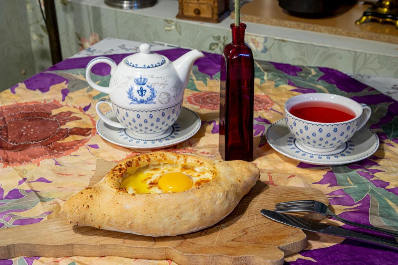 Tatin - Hotel & Cafe In Mtskheta Ngoại thất bức ảnh